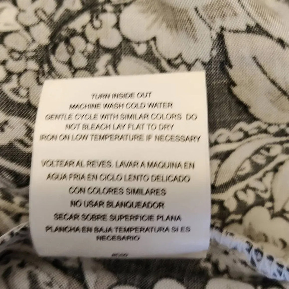 Paisley Floral Print White Black Blouse Long Bell Sleeve Boho Sz XXL 100% Rayon - Picture 5 of 9